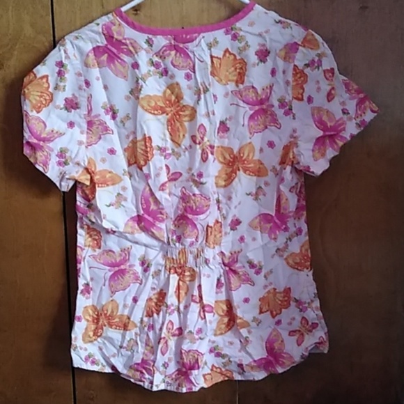 Cute butterfly scrub top - Picture 2 of 2